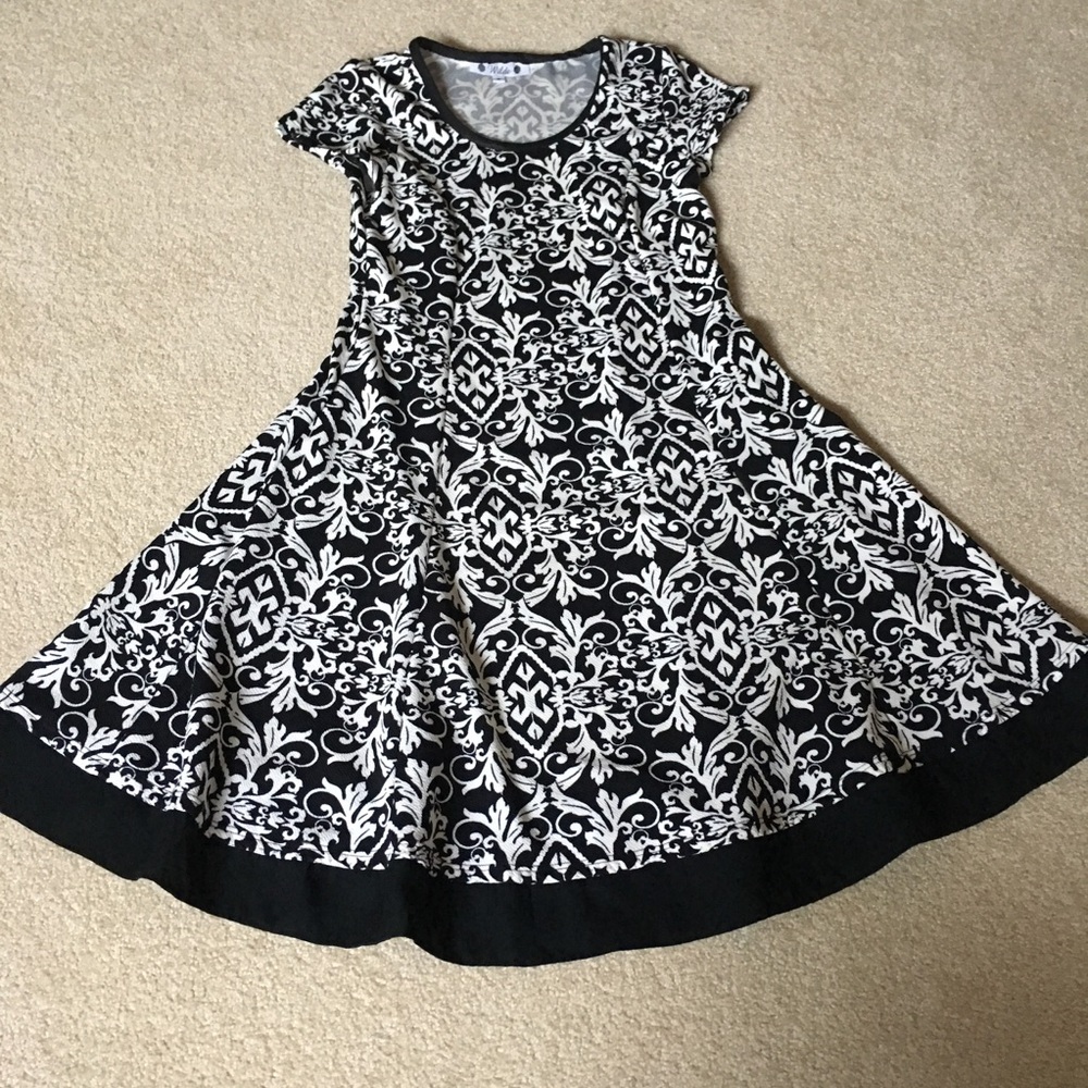 Wilde Black/White Geometric Design A-line Dress-S